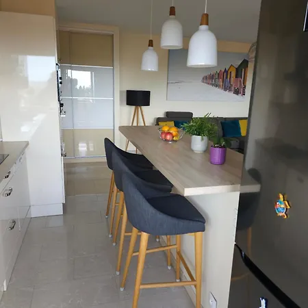 Antibes Appartement De Standing 45M2 Au Calme Proche Plage Et Centre-Ville-Wifi-Garage *