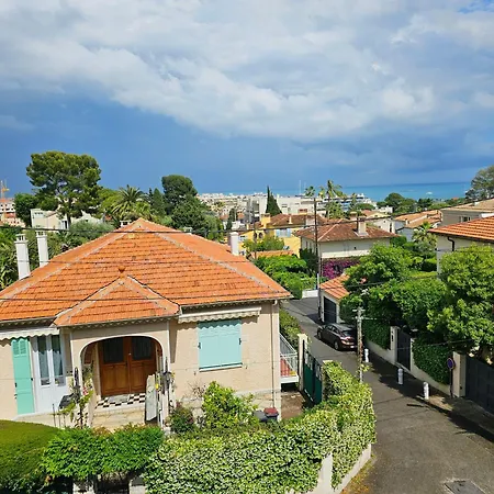 Antibes-t2-45m2-proche Et Centre-ville-wifi-climatisation