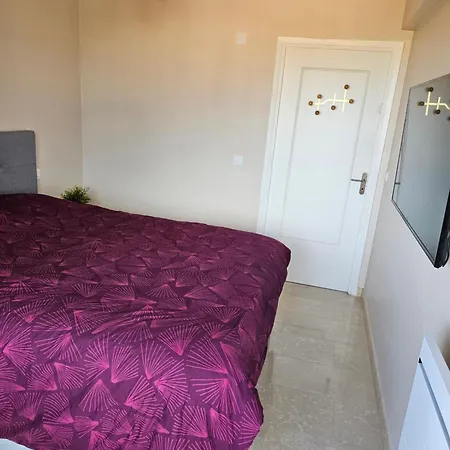 Antibes Appartement De Standing 45M2 Au Calme Proche Plage Et Centre-Ville-Wifi-Garage Διαμέρισμα