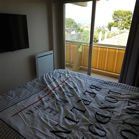 Antibes Appartement De Standing 45M2 Au Calme Proche Plage Et Centre-Ville-Wifi-Garage Διαμέρισμα