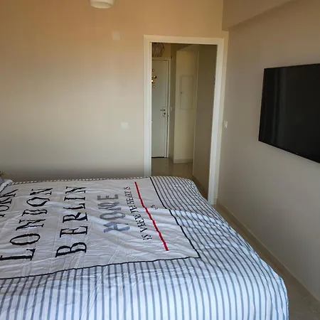 Antibes Appartement De Standing 45M2 Au Calme Proche Plage Et Centre-Ville-Wifi-Garage * Αντίμπ