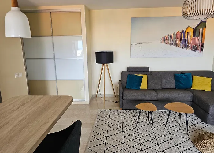 De Standing 45m2 Au Calme Proche Et Centre-ville-wifi-garage Daire *