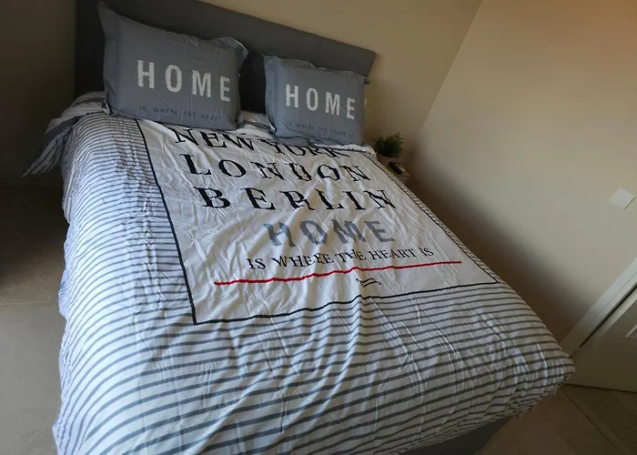 De Standing 45m2 Au Calme Proche Et Centre-ville-wifi-garage Apartment Antibes