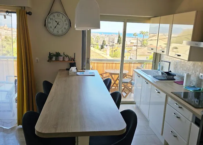 Apartamento T2 Lumineux De Standing 45m2 Au Calme Proche à Pied Et Centre-ville-wifi-garage *